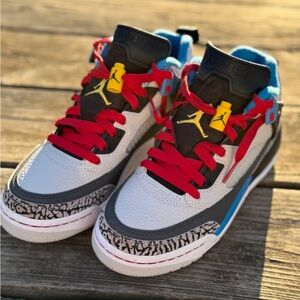 Jordan Spizike Kids Sz 5.5